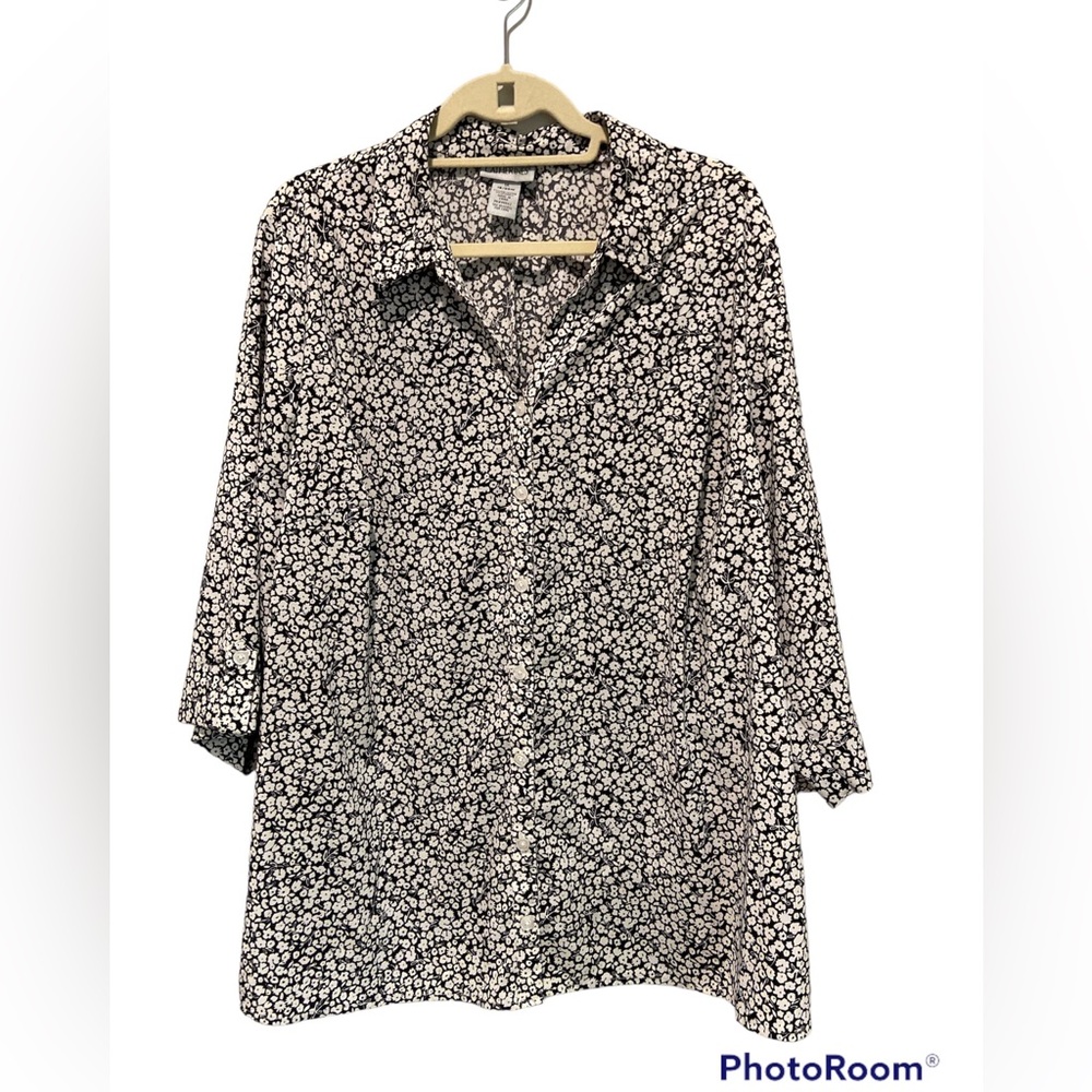 NWOT Catherine’s The Timeless Blouse Black and White Floral 3/4 Length S…